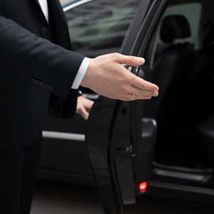Philippe Adrien, un chauffeur de transport privé à Nice